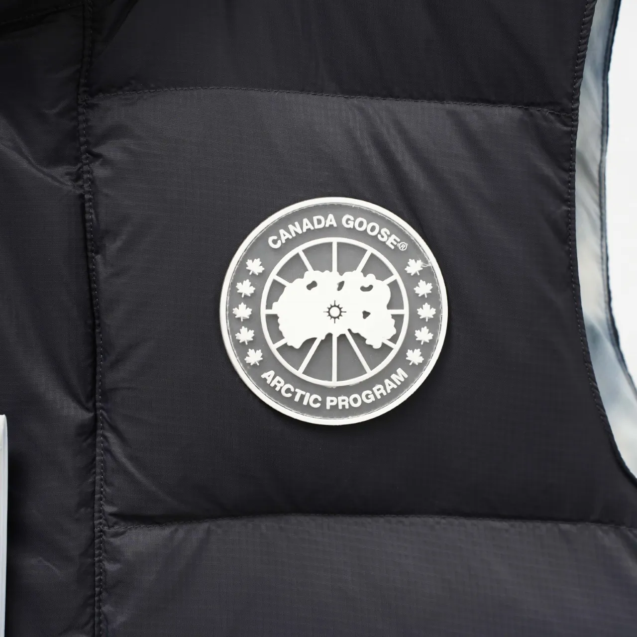 P400 CANADA GOOSE丨Canada Goose Glacier Stand Collar Down Vest Color: Dark Gray Size: XS-XXL